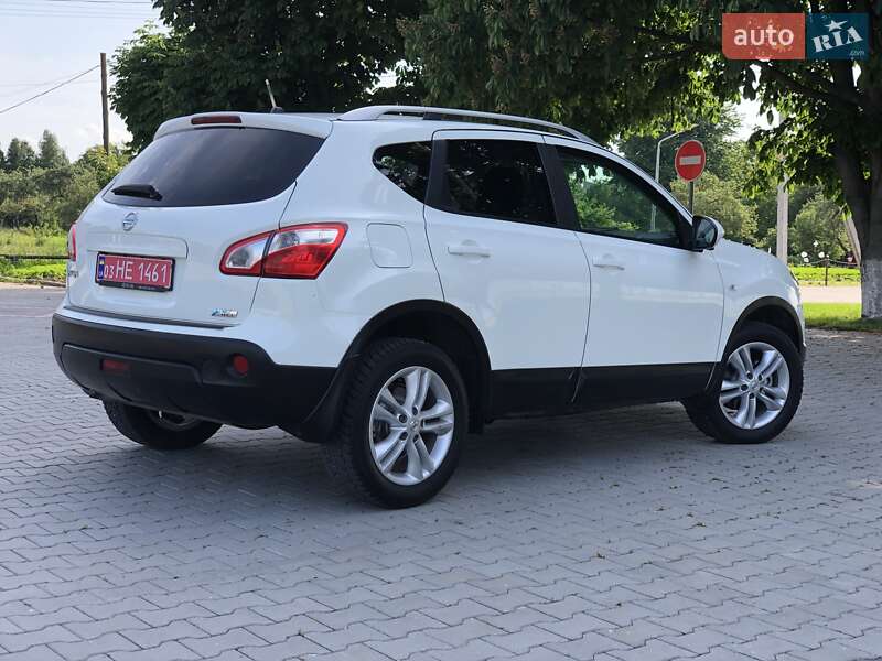 Внедорожник / Кроссовер Nissan Qashqai 2011 в Хмельницком