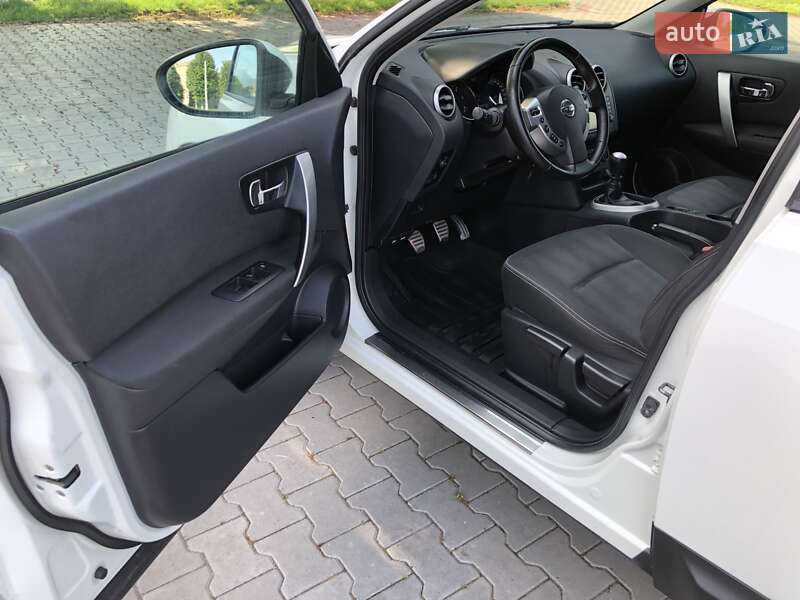 Внедорожник / Кроссовер Nissan Qashqai 2011 в Хмельницком