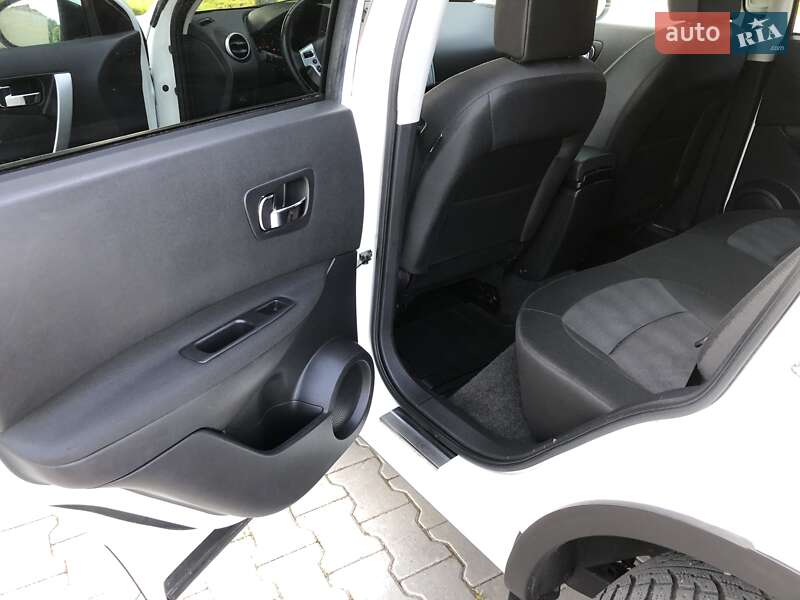 Внедорожник / Кроссовер Nissan Qashqai 2011 в Хмельницком