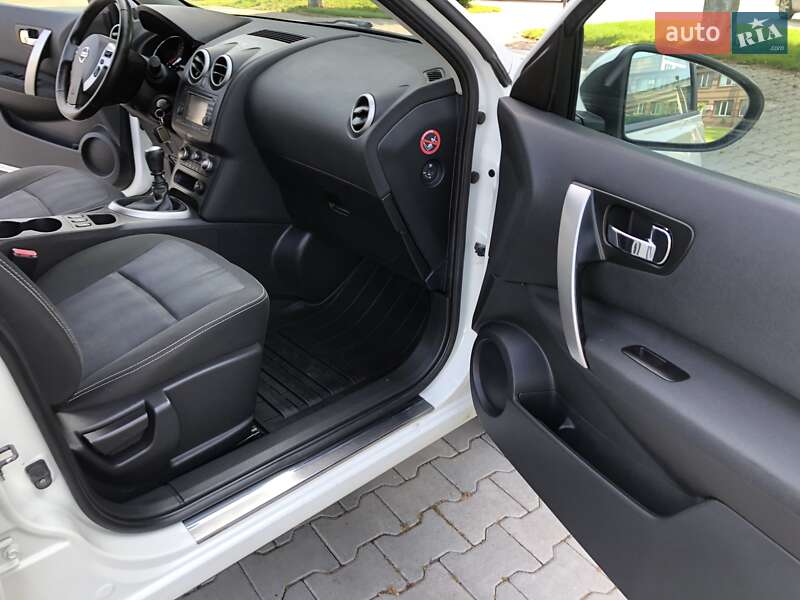 Внедорожник / Кроссовер Nissan Qashqai 2011 в Хмельницком