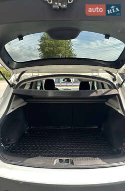 Внедорожник / Кроссовер Nissan Qashqai 2012 в 