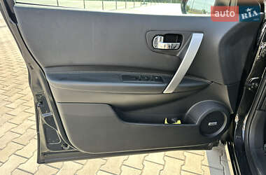 Внедорожник / Кроссовер Nissan Qashqai 2012 в 