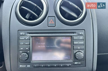 Внедорожник / Кроссовер Nissan Qashqai 2012 в 