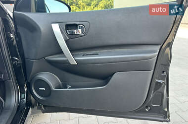 Внедорожник / Кроссовер Nissan Qashqai 2012 в 