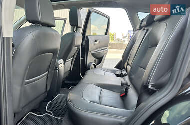 Внедорожник / Кроссовер Nissan Qashqai 2012 в 