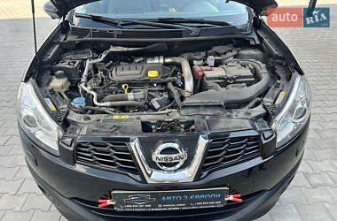 Внедорожник / Кроссовер Nissan Qashqai 2012 в 