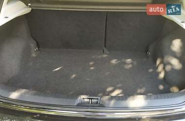 Внедорожник / Кроссовер Nissan Qashqai 2012 в 
