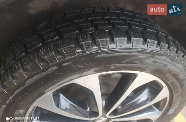 Внедорожник / Кроссовер Nissan Qashqai 2012 в 