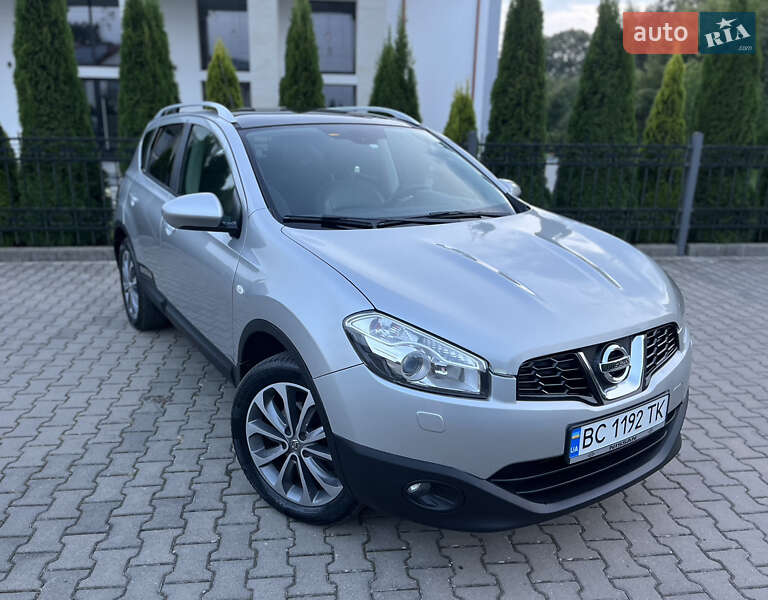 Позашляховик / Кросовер Nissan Qashqai 2010 в Стрию