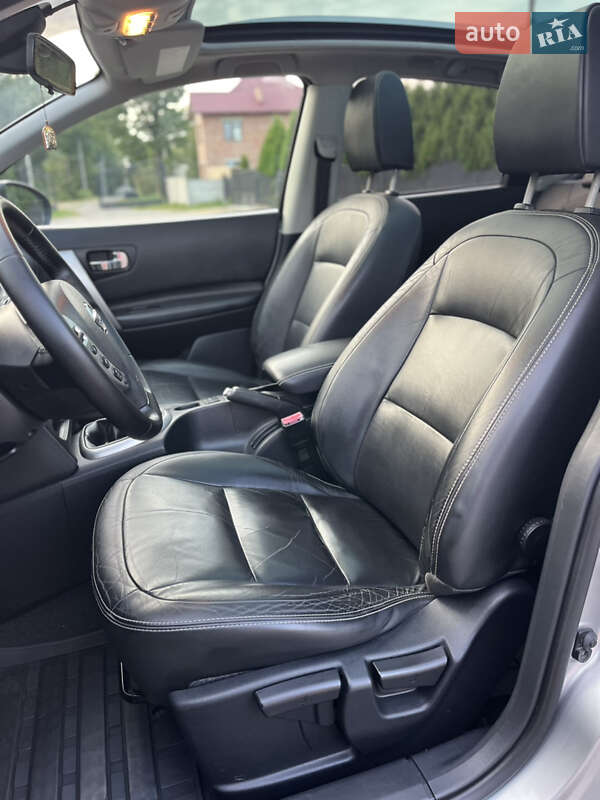 Позашляховик / Кросовер Nissan Qashqai 2010 в Стрию