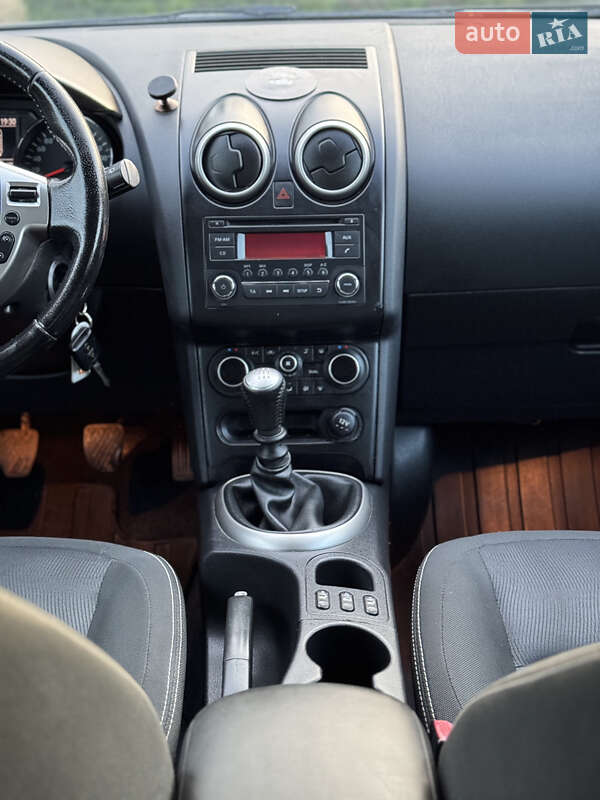 Позашляховик / Кросовер Nissan Qashqai 2011 в Надвірній
