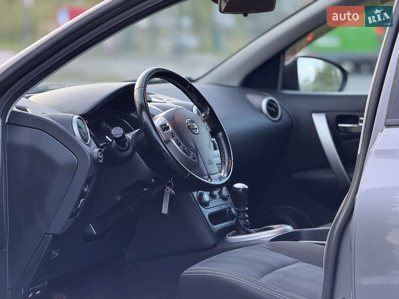 Позашляховик / Кросовер Nissan Qashqai 2011 в Надвірній