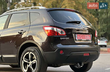 Внедорожник / Кроссовер Nissan Qashqai 2010 в 