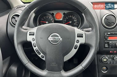 Внедорожник / Кроссовер Nissan Qashqai 2008 в 