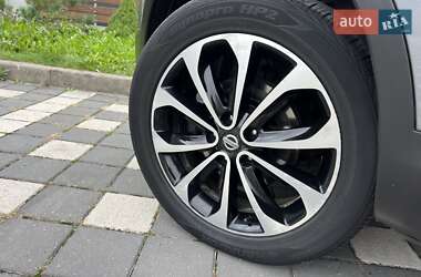 Внедорожник / Кроссовер Nissan Qashqai 2013 в 