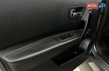 Внедорожник / Кроссовер Nissan Qashqai 2013 в 