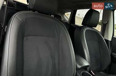 Внедорожник / Кроссовер Nissan Qashqai 2013 в 