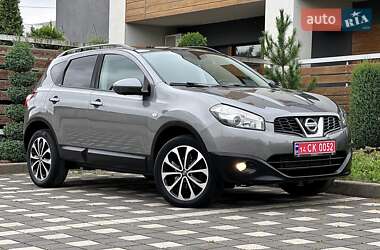 Внедорожник / Кроссовер Nissan Qashqai 2014 в Стрые