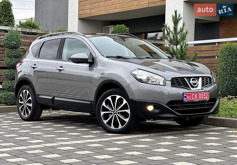 Внедорожник / Кроссовер Nissan Qashqai 2013 в 