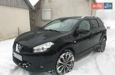 Позашляховик / Кросовер Nissan Qashqai 2010 в 