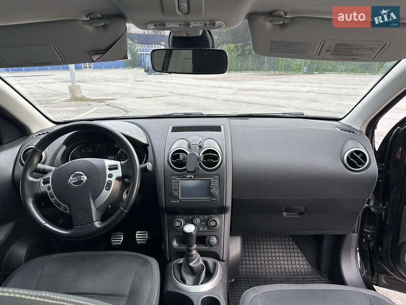 Внедорожник / Кроссовер Nissan Qashqai 2010 в Черновцах