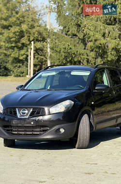 Внедорожник / Кроссовер Nissan Qashqai 2013 в 