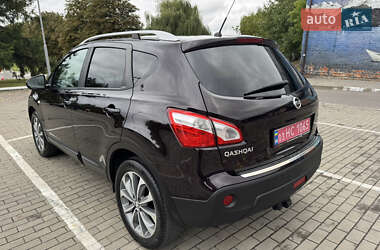 Внедорожник / Кроссовер Nissan Qashqai 2012 в 