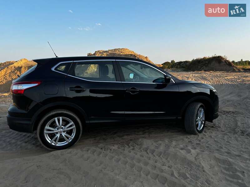 Внедорожник / Кроссовер Nissan Qashqai 2014 в Камне-Каширском