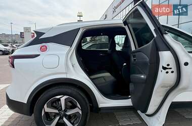 Внедорожник / Кроссовер Nissan Qashqai 2023 в 