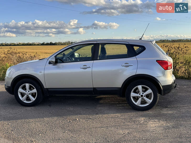 Позашляховик / Кросовер Nissan Qashqai 2008 в Стрию