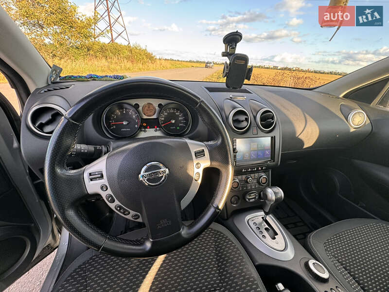 Позашляховик / Кросовер Nissan Qashqai 2008 в Стрию