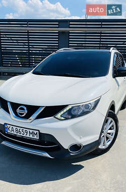 Внедорожник / Кроссовер Nissan Qashqai 2015 в Киеве