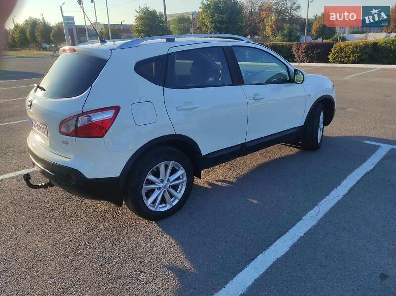 Внедорожник / Кроссовер Nissan Qashqai 2011 в Полтаве