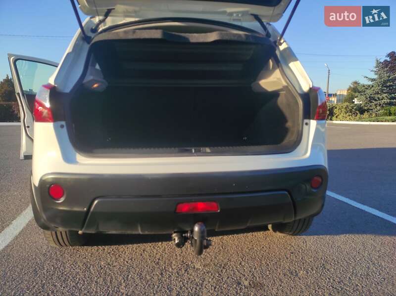 Внедорожник / Кроссовер Nissan Qashqai 2011 в Полтаве