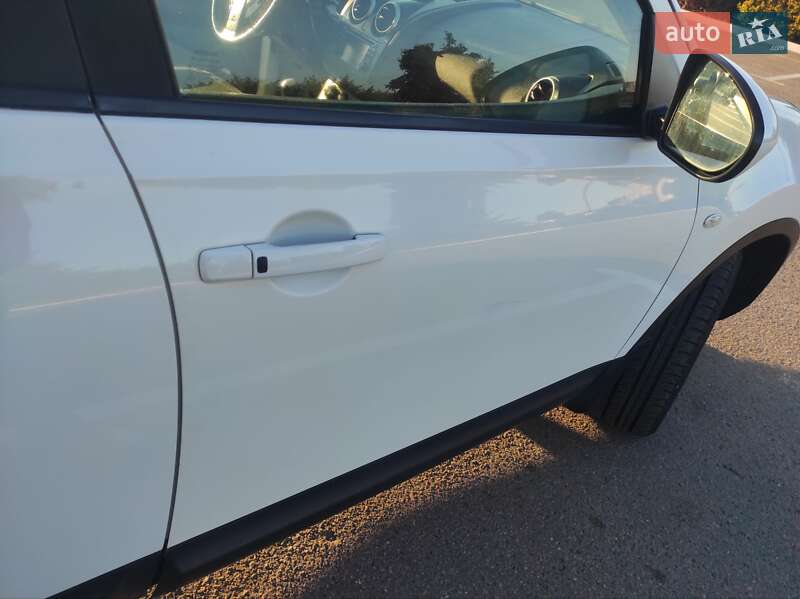 Внедорожник / Кроссовер Nissan Qashqai 2011 в Полтаве