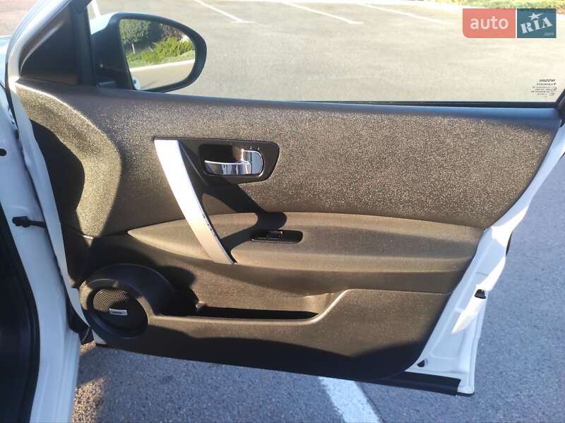 Внедорожник / Кроссовер Nissan Qashqai 2011 в Полтаве