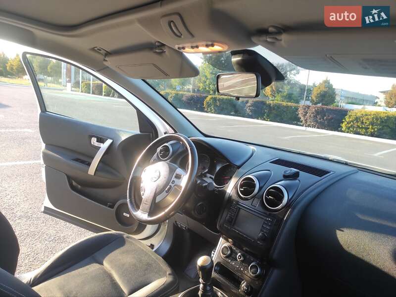 Внедорожник / Кроссовер Nissan Qashqai 2011 в Полтаве