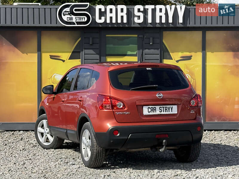 Позашляховик / Кросовер Nissan Qashqai 2008 в Стрию