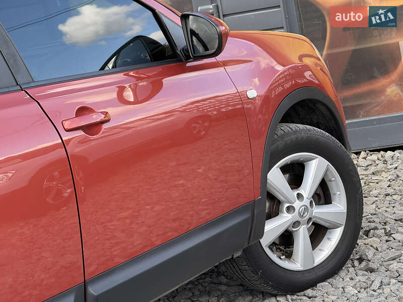 Позашляховик / Кросовер Nissan Qashqai 2008 в Стрию