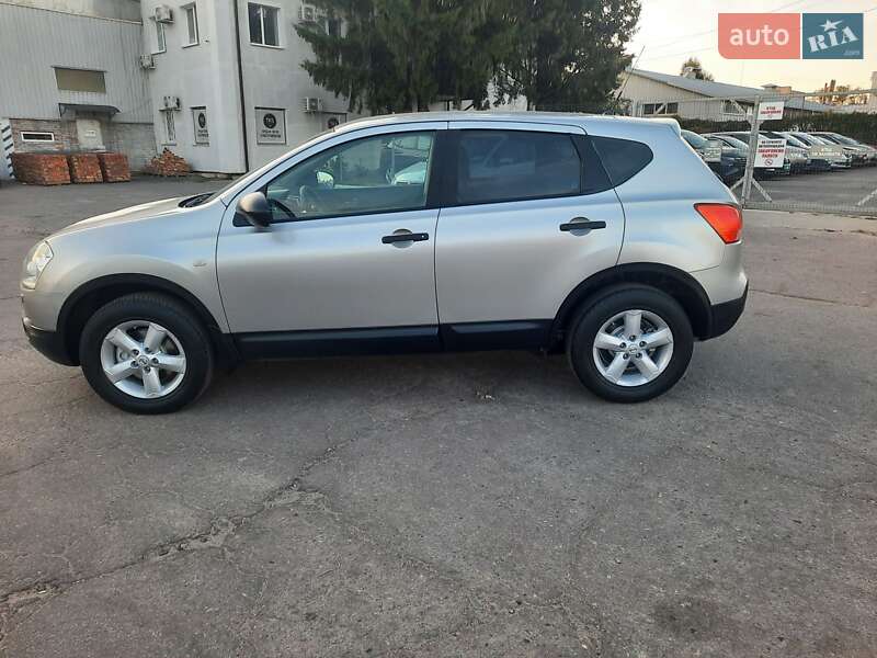 Внедорожник / Кроссовер Nissan Qashqai 2009 в Полтаве