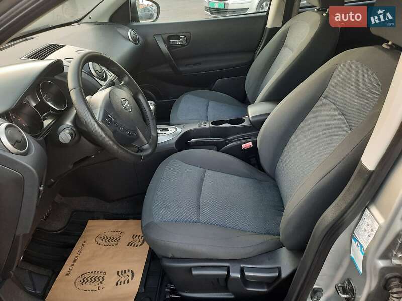 Внедорожник / Кроссовер Nissan Qashqai 2009 в Полтаве