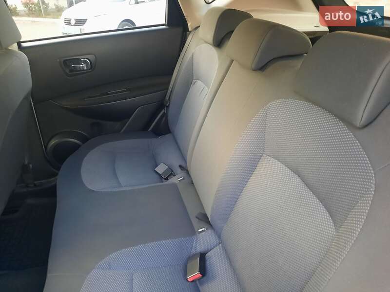 Внедорожник / Кроссовер Nissan Qashqai 2009 в Полтаве