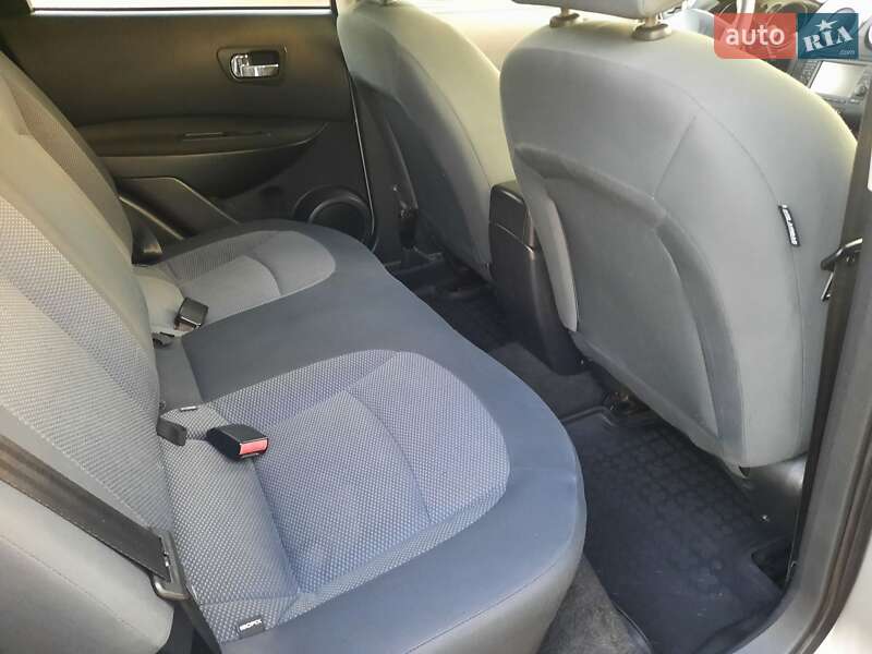 Внедорожник / Кроссовер Nissan Qashqai 2009 в Полтаве