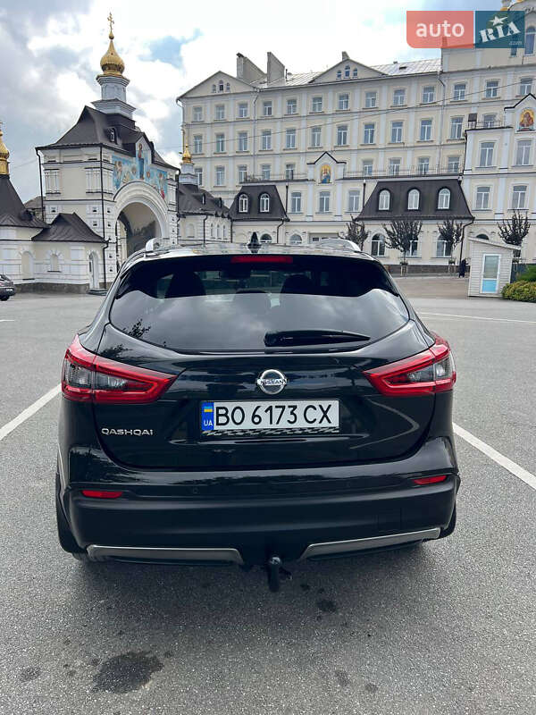 Внедорожник / Кроссовер Nissan Qashqai 2017 в Почаеве