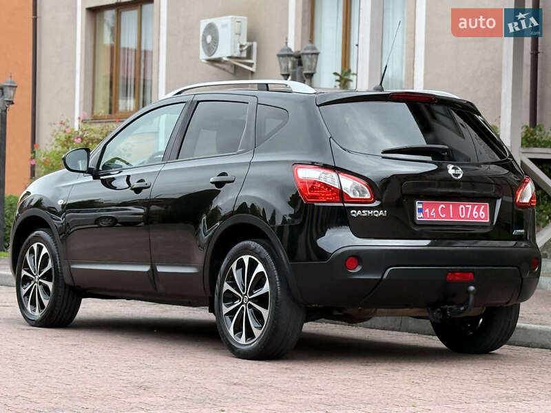Внедорожник / Кроссовер Nissan Qashqai 2011 в Стрые