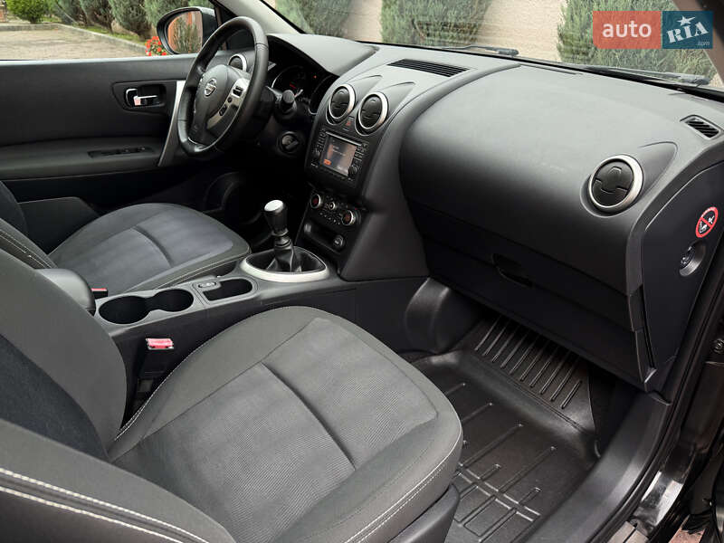 Внедорожник / Кроссовер Nissan Qashqai 2011 в Стрые