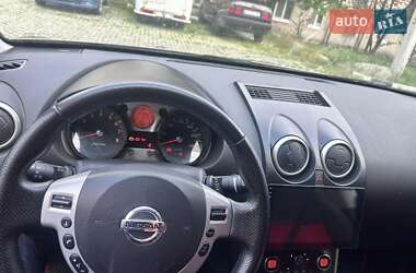 Внедорожник / Кроссовер Nissan Qashqai 2007 в 