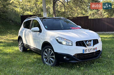 Позашляховик / Кросовер Nissan Qashqai 2011 в Надвірній