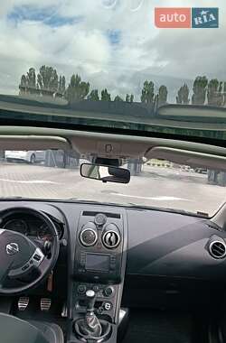 Внедорожник / Кроссовер Nissan Qashqai 2013 в 