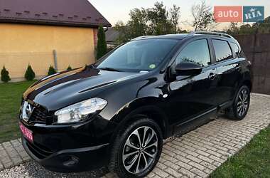 Внедорожник / Кроссовер Nissan Qashqai 2012 в Калуше